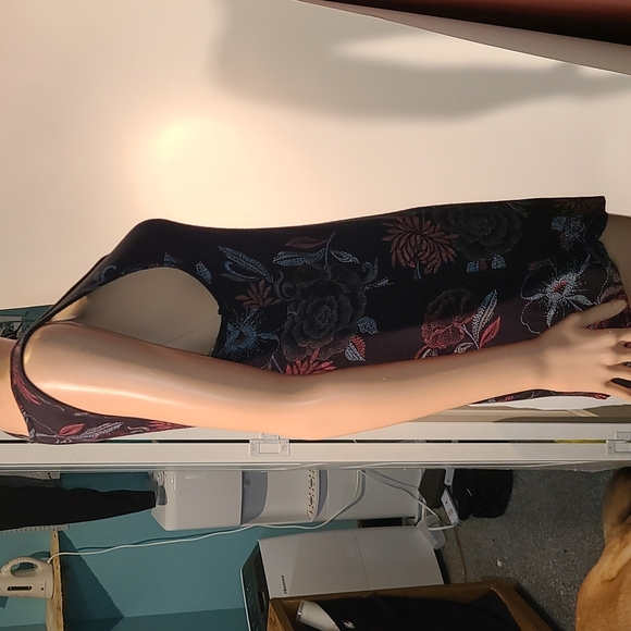 24/7 Maurices Black Floral Dress - Picture 3 of 5